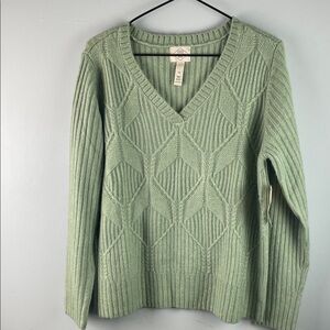 NWT St. John's Bay Sage V-Neck Sweater Size M